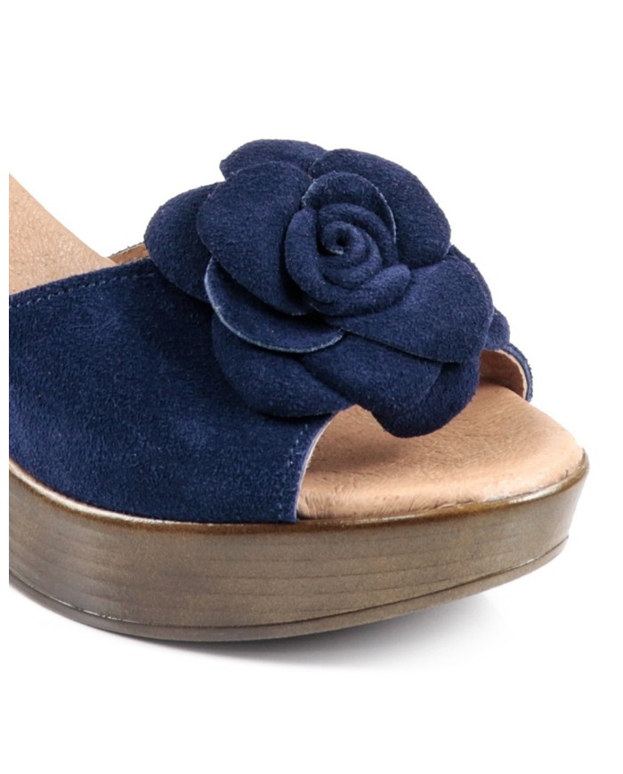 Adaptable Lady Maple Bag