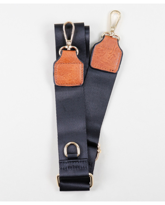 Adaptable Ladies Black Case