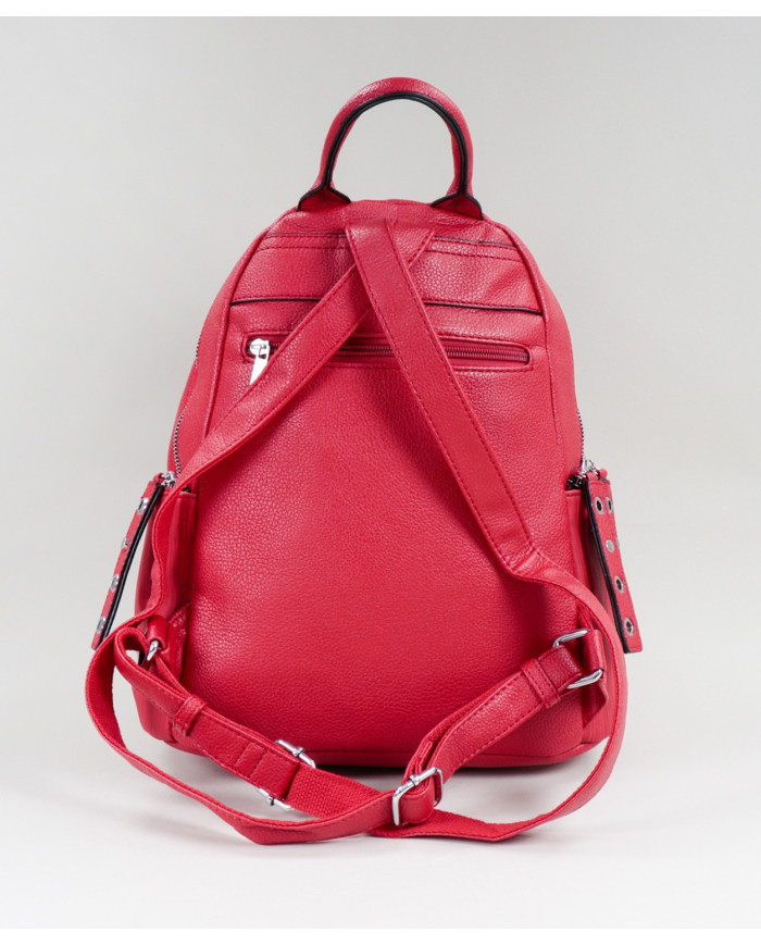 Mochila roja con bola delantera y Tachas