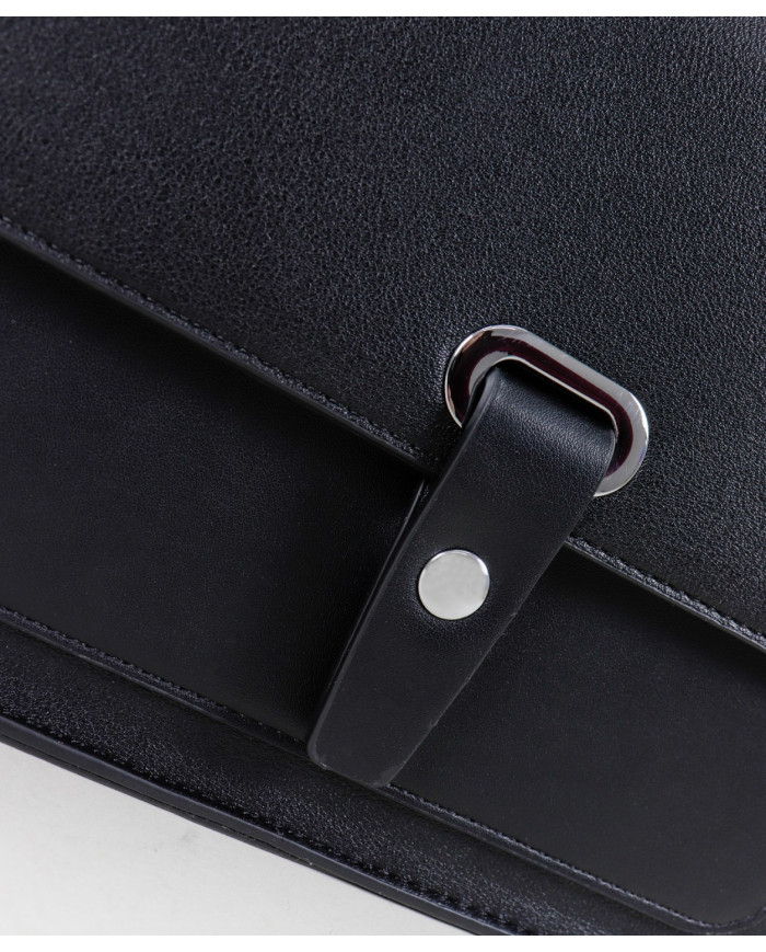 Mala Preta de Senhora com Alça Ajustável