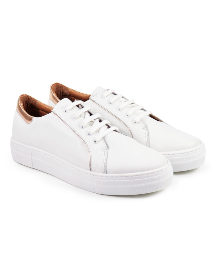 Zapatos Lady Ginova con detalles metálicos