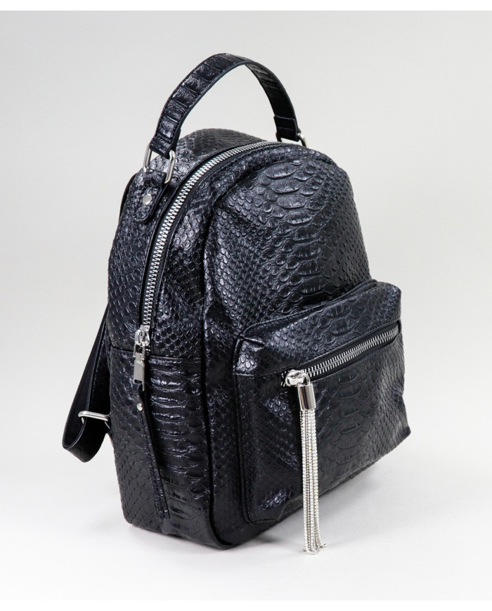 Mochila Preta de Senhora Ginova com Berloque Brilhante