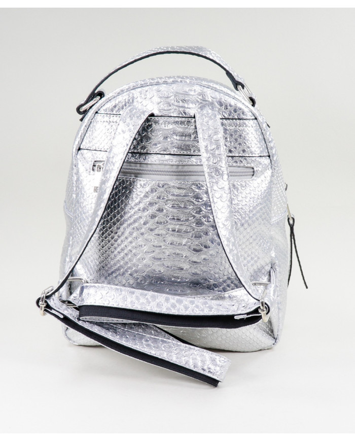 Mochila Prata de Senhora Ginova com Berloque Brilhante