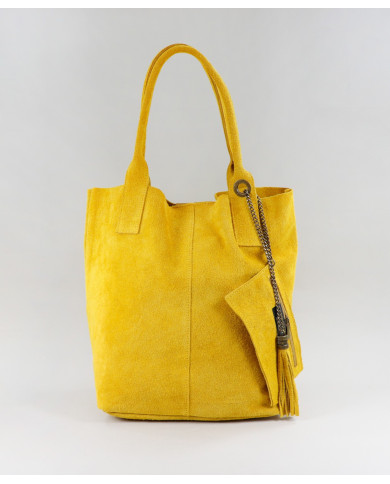 Bolso de la señora amarilla en la piel