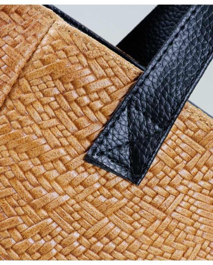 Lady Camel in Skin with Texture