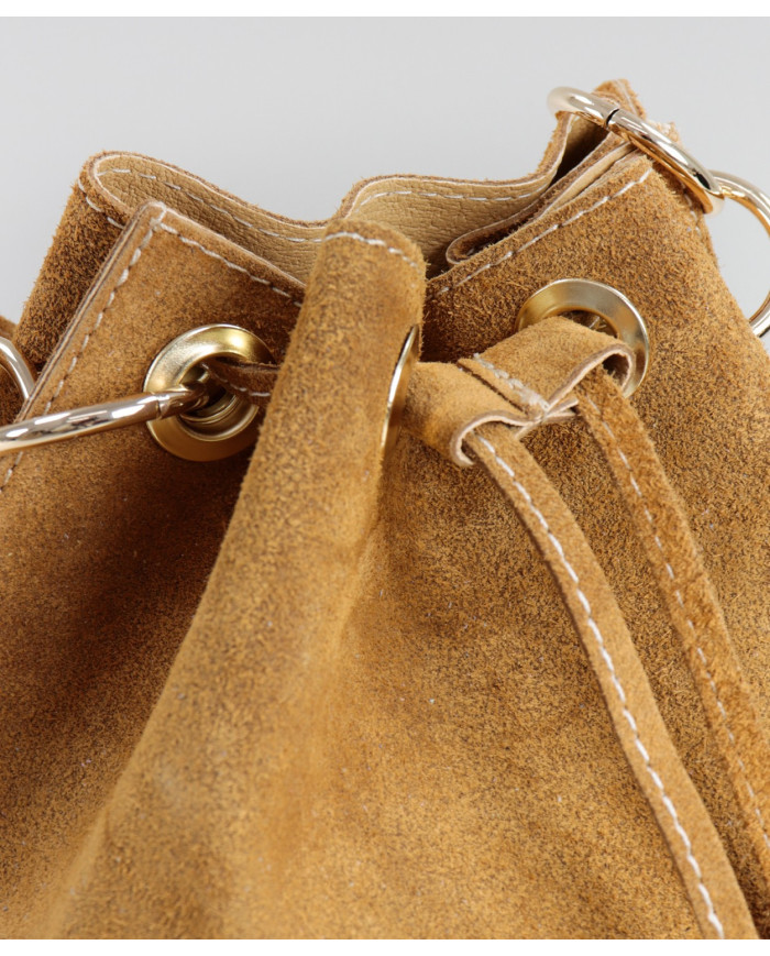 Round Bucket Mala Camel in Skin