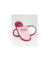 Zapatillas de la habitación de las damas con encaje