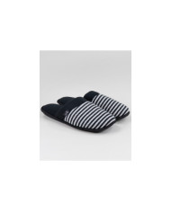 Zapatillas de habitación para mujeres en el arroz