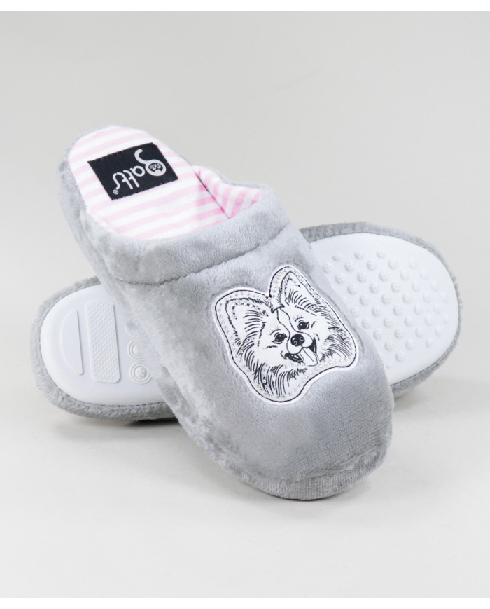 Zapatillas de la habitación de las damas con perros