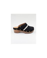 Soca with Lady Ginova's Lace