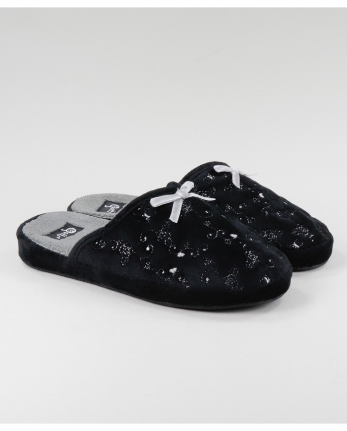 Zapatillas de la habitación de damas con bordado de flores