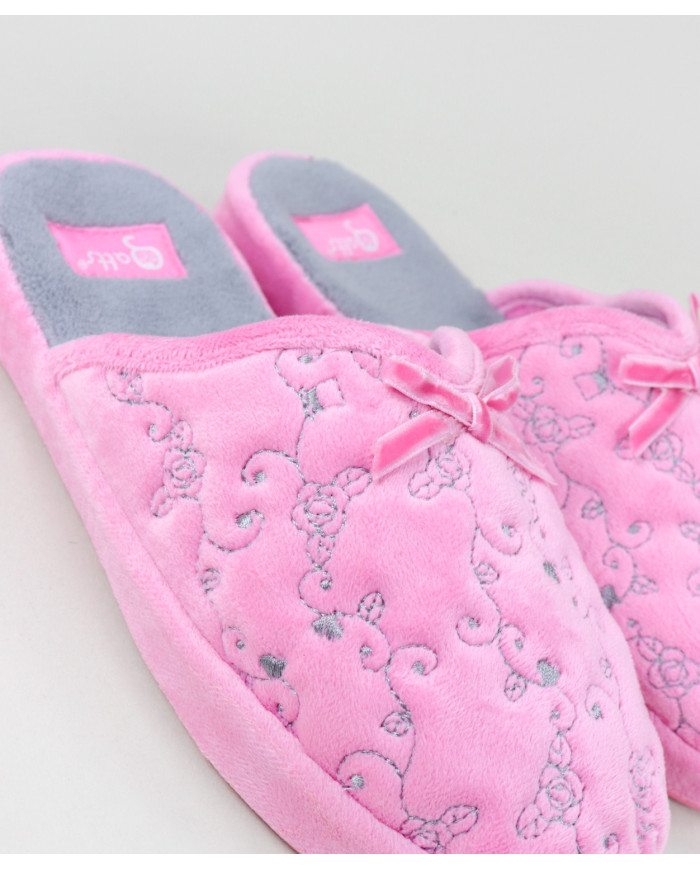 Zapatillas de la habitación de damas con bordado de flores