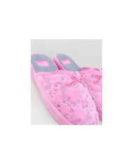 Zapatillas de la habitación de damas con bordado de flores