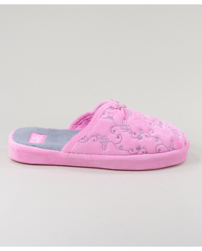 Ladies Room Slippers with Flowers Embroidery