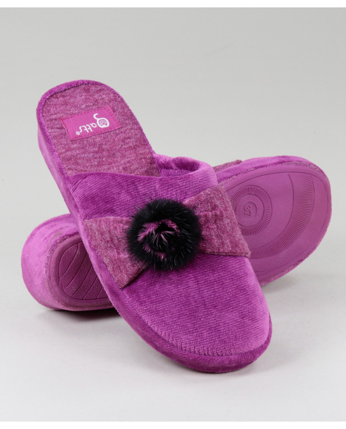 Chinelos de Quarto Gatts de Senhora com Plumas