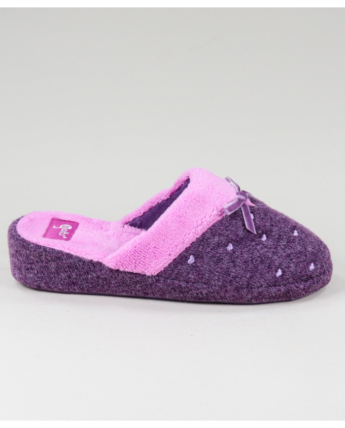 Zapatillas de la habitación de las damas con corazones