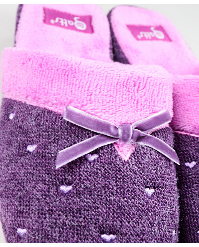 Ladies Room Slippers with Hearts