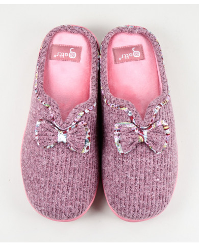 Zapatillas de la habitación de las damas con encaje