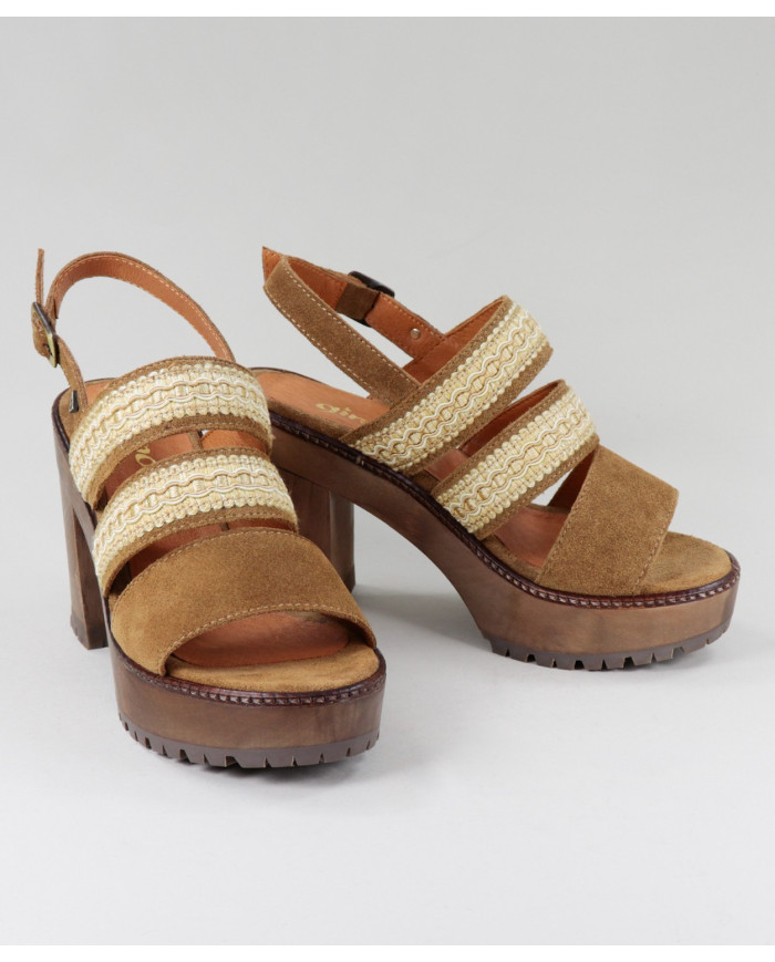 Wood Sole Sandals with Lace Strips