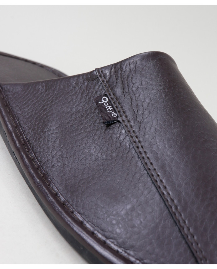 Brown Men's Room Slippers