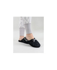 Zapatillas de la habitación de damas con bordado de flores