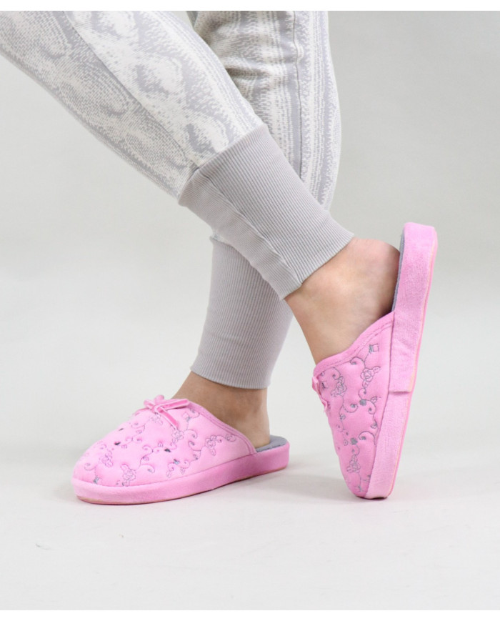 Ladies Room Slippers with Flowers Embroidery