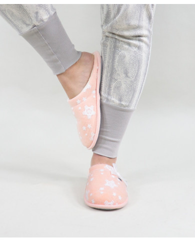 Zapatillas de la habitación de damas con estrellas