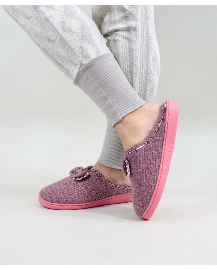 Ladies Room Slippers with Lace