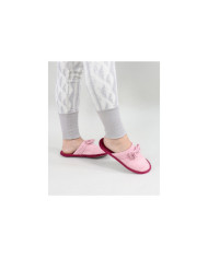 Zapatillas de la habitación de las damas con encaje