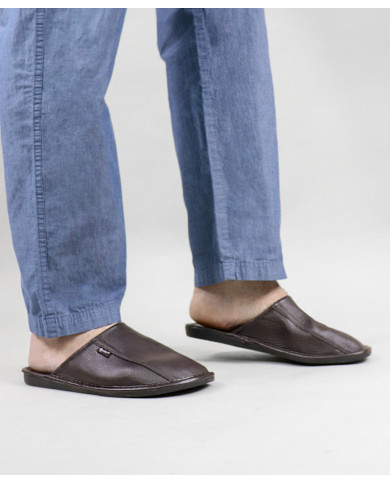Brown Men's Room Slippers