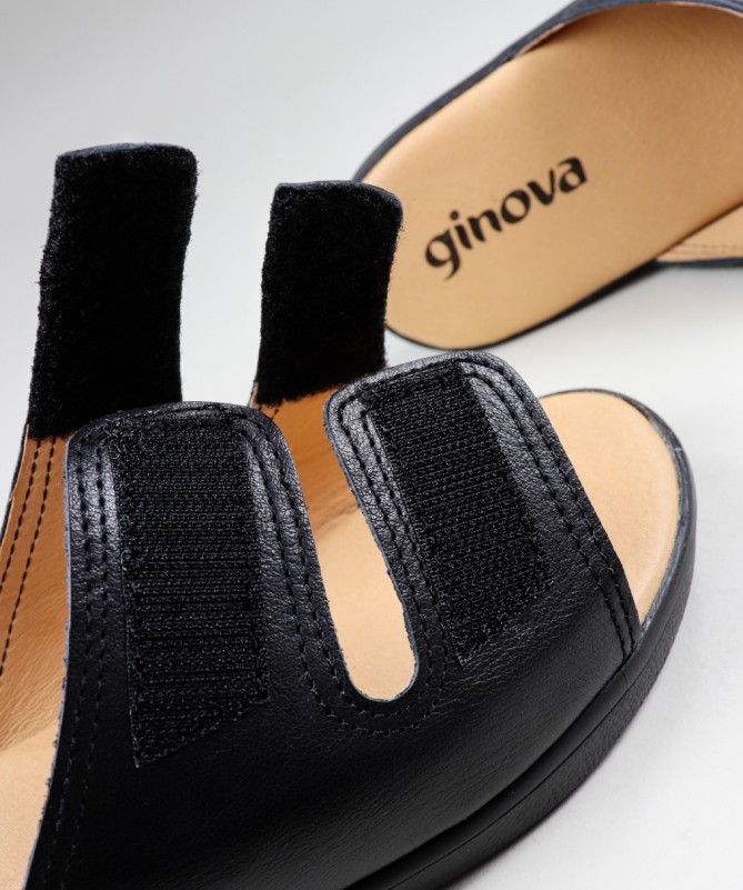 Chinelos Ortopédicos Pretos de Senhora com Velcro Ginova