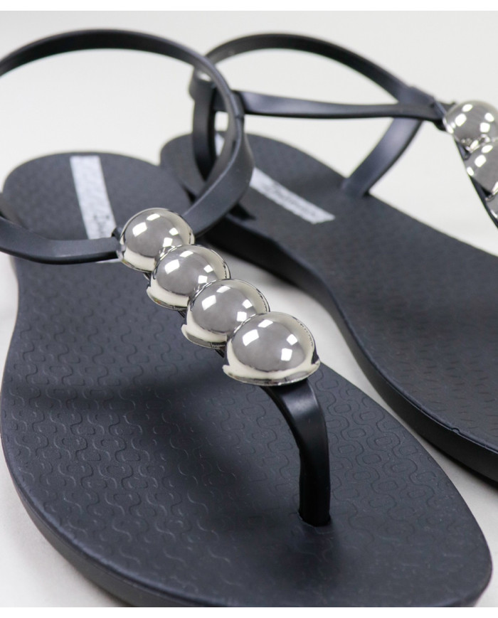 Sandalias Ipanema Negro con bolas
