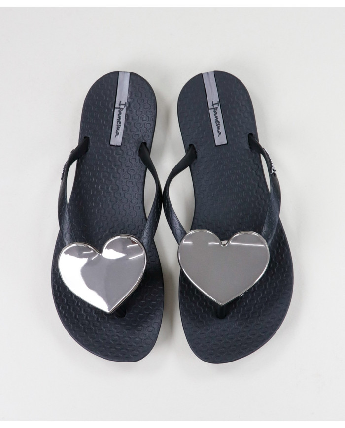 Zapatillas de Ipanema Negro con Corazón