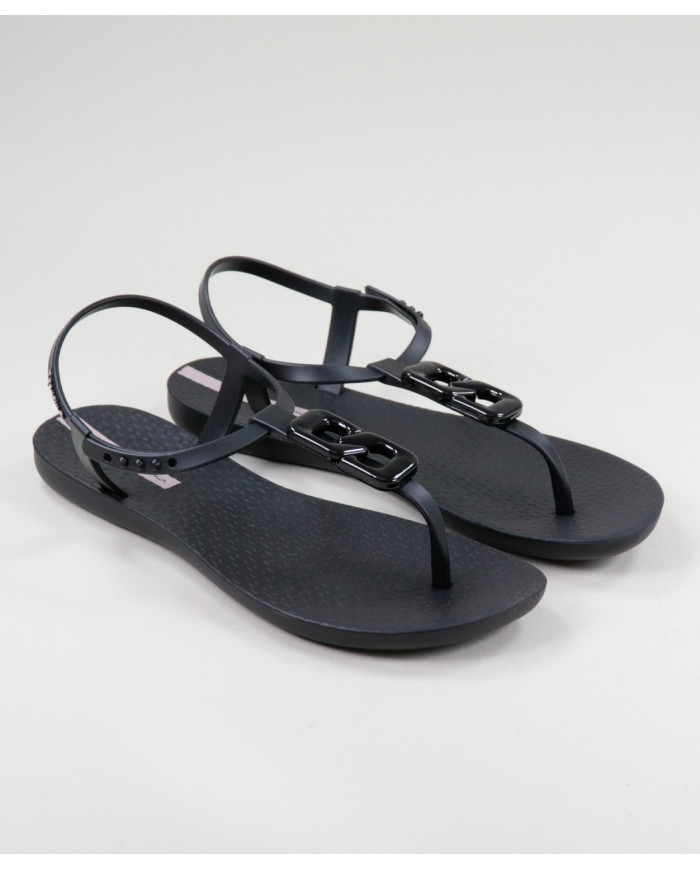 Ipanema Black Sandals with Application