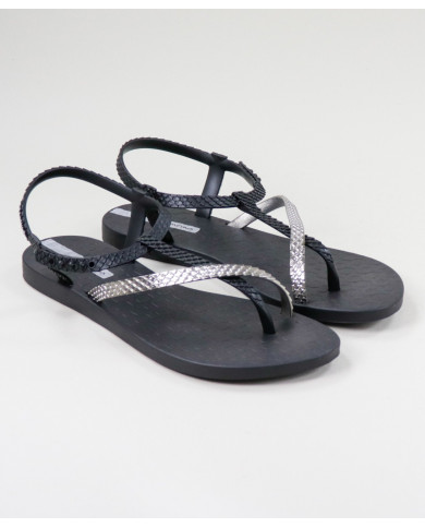 Sandalias Ipanema Negro con tiras