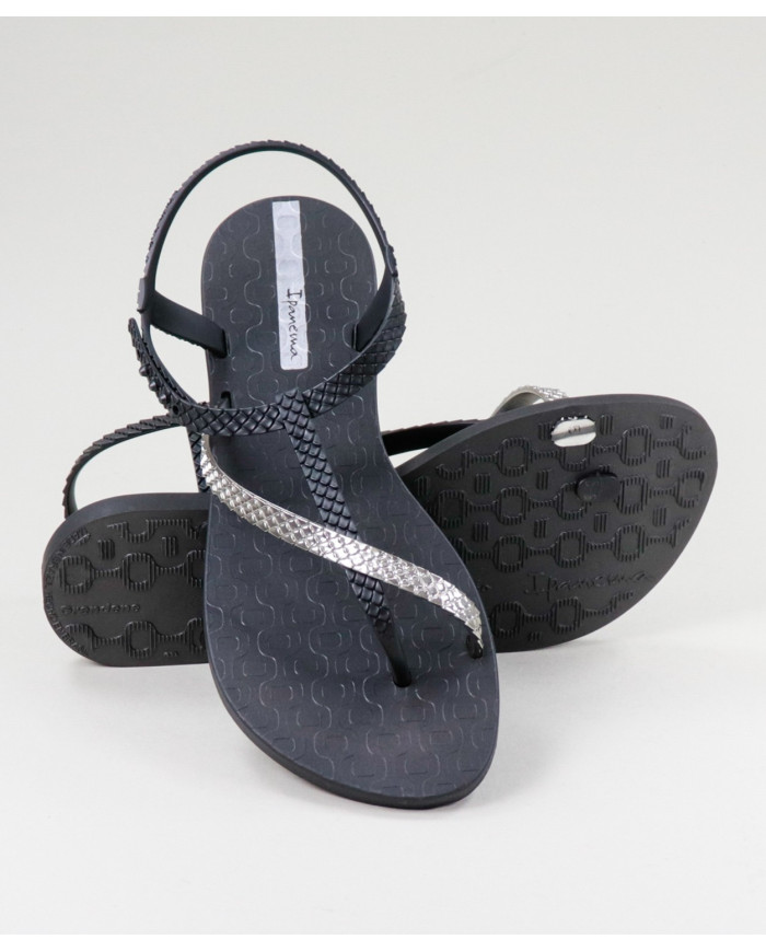 Sandalias Ipanema Negro con tiras