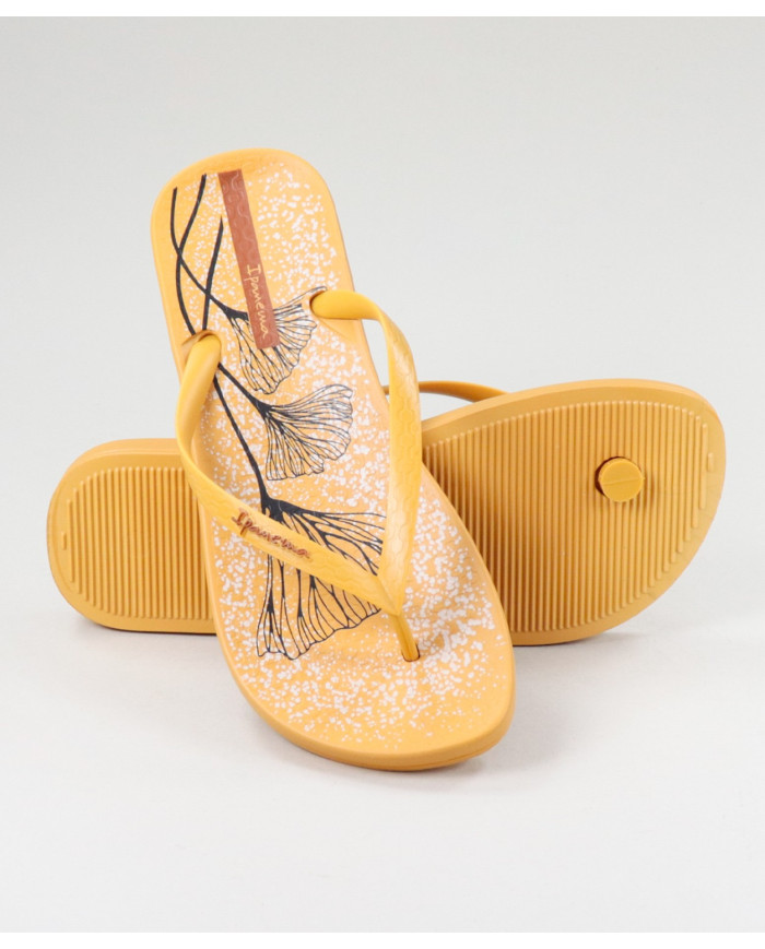Yellow Ipanema Slippers with Anatomical Insole
