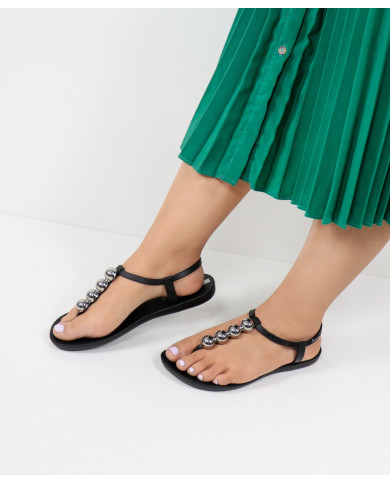 Sandálias Ipanema Pretas com Bolas