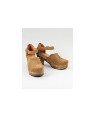 Camel de Senhora Ginova Sandals Closed with Wood Sola
