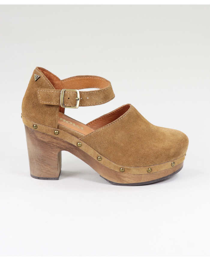 Sandalias de Madame Ginova Cerrada con Madera Sola