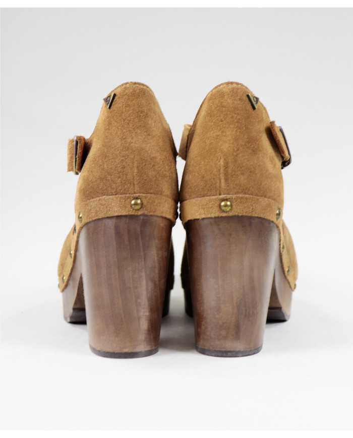 Camel de Senhora Ginova Sandals Closed with Wood Sola