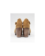 Sandalias de Madame Ginova Cerrada con Madera Sola