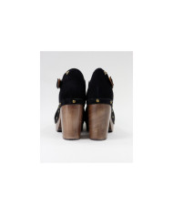 Sandalias de Madame Ginova Cerrada con Madera Sola