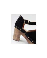 Sandalias de Madame Ginova Cerrada con Madera Sola