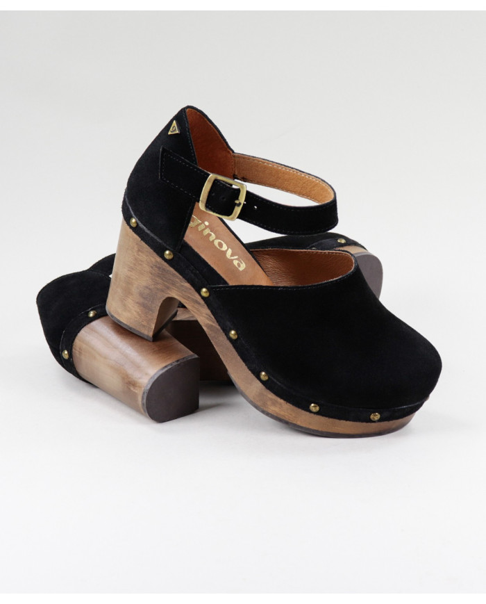 Sandalias de Madame Ginova Cerrada con Madera Sola