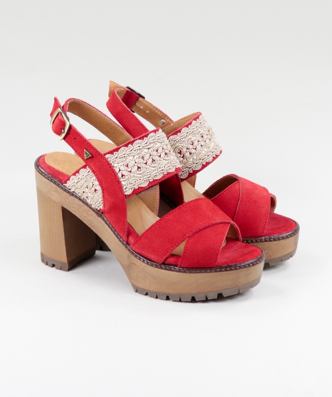 Sandálias Vermelhas  de Senhora Ginova com Renda