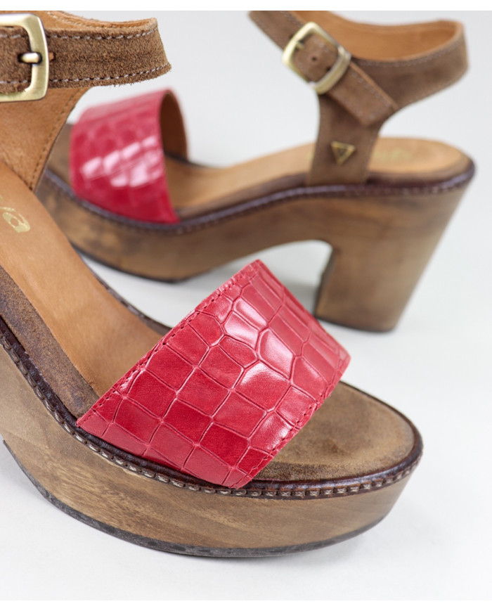 Sandals by Senhora Ginova with Strip Recorded