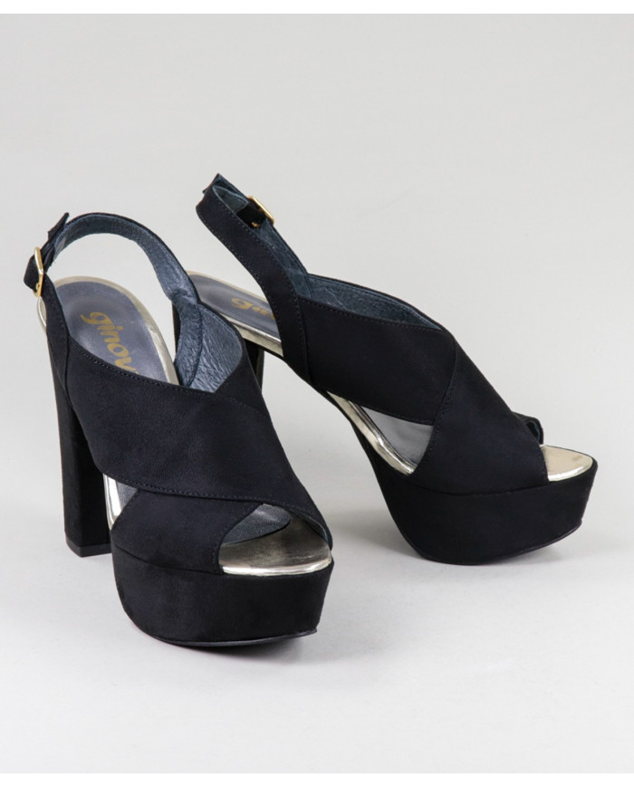 Women's Black Sandals Ginova Crossed to the Front