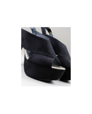 Women's Black Sandals Ginova Crossed to the Front