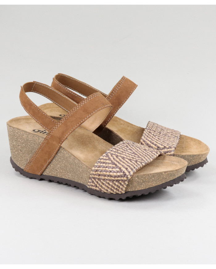 Ginova de Cunha Camel Sandals with Anatomical and Elastic Insole